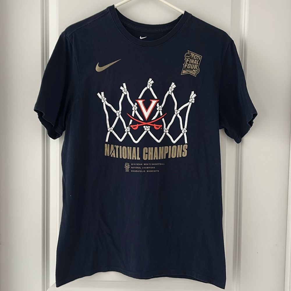 Nike UVA 2019 Men’s Basketball National Champions Tee, Men’s size M